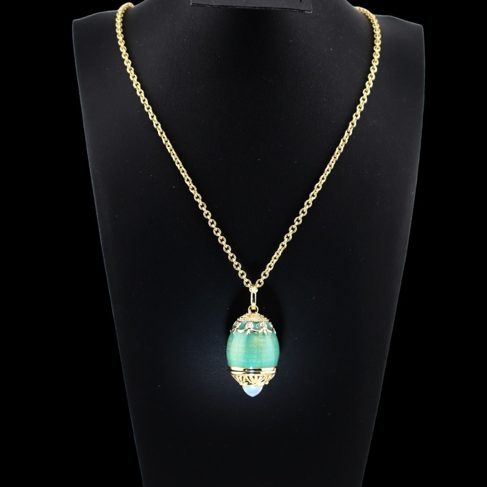 Elizabeth Taylor Green Enamel Egg Pendant Necklace Locket Gold Tone Opal Faberge